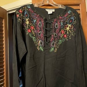 Together Ladies Embroidered Top Size L